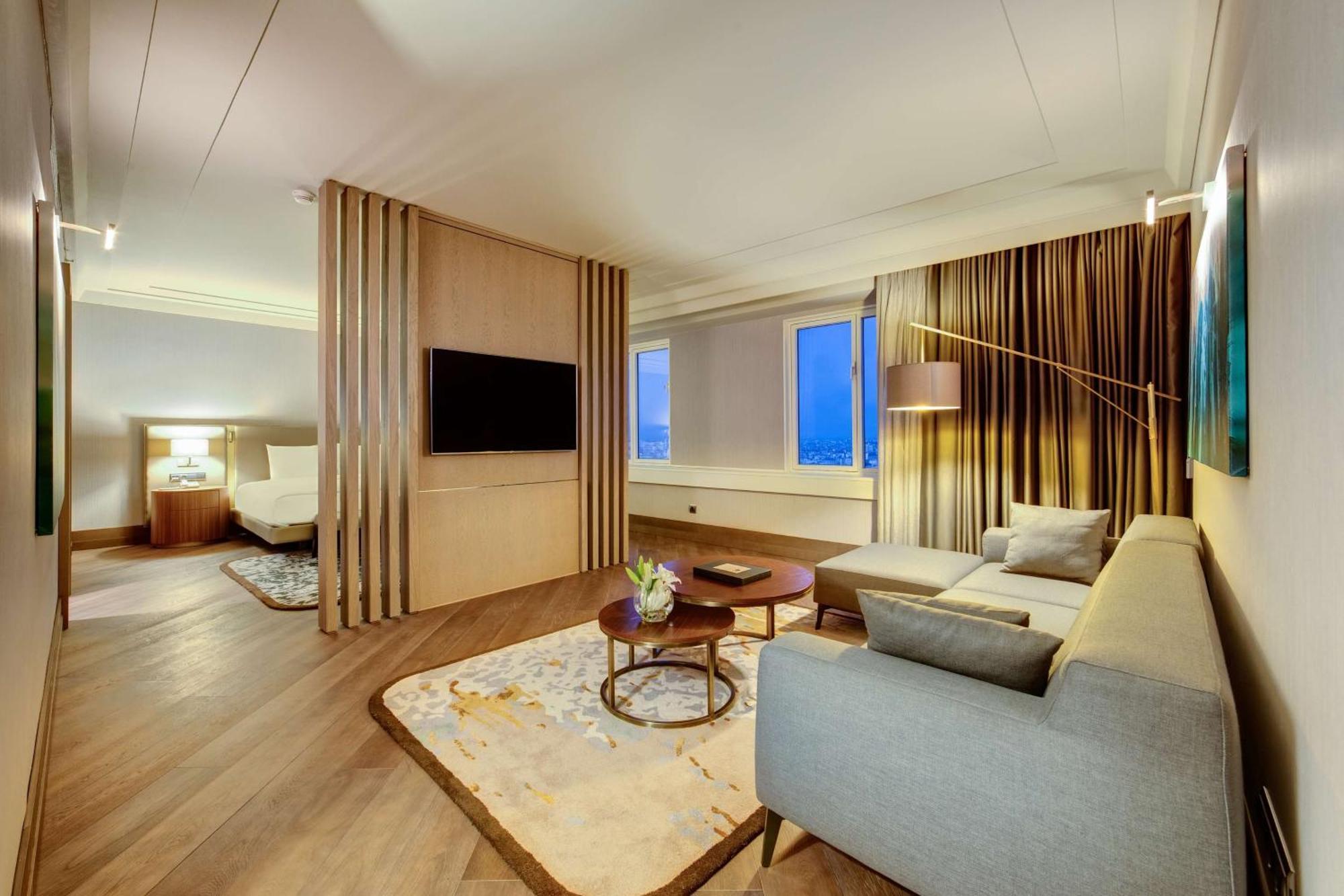 Adana Hiltonsa Hotel Exterior foto